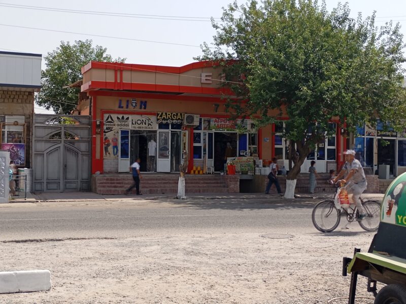 Do'kon ijaraga beriladi