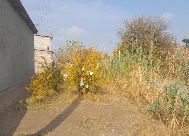 Hovli joy sotiladi